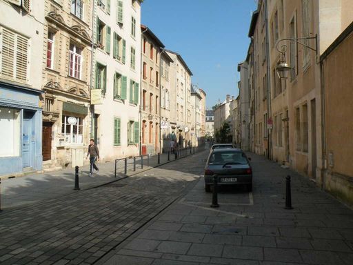 matinée ensoleillée sur la grande rue